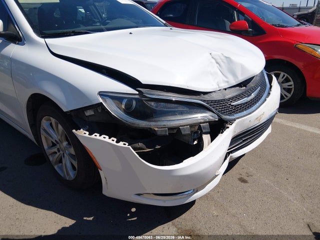 2016 Chrysler 200 LIMITED thumbnail 12