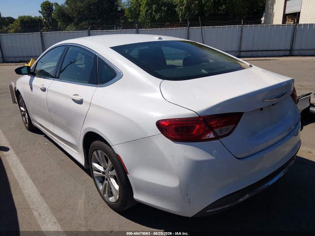 صورة 3 لـ 2016 Chrysler 200 LIMITED