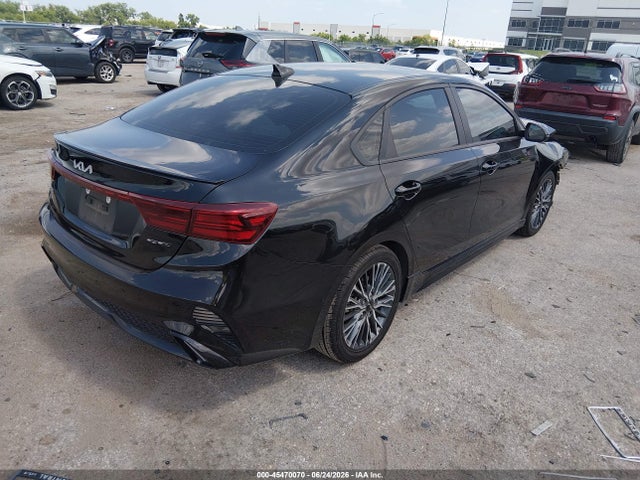2023 KIA FORTE GT-LINE 4