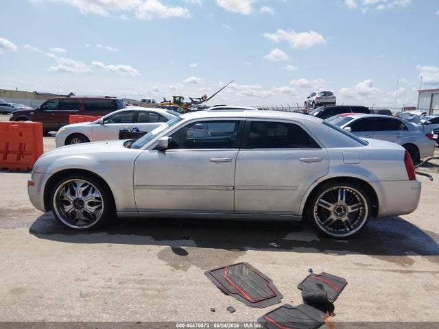 2005 Chrysler 300 TOURING — фото 14