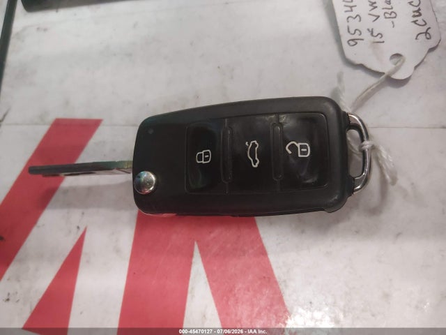 2015 Volkswagen PASSAT 2.0L TDI SE thumbnail 11