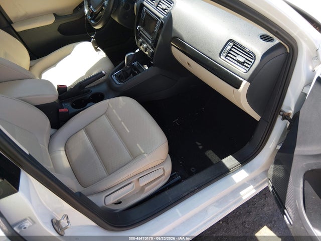 صورة 5 لـ 2017 Volkswagen JETTA 1.8T SEL/1.8T SEL PREMIUM