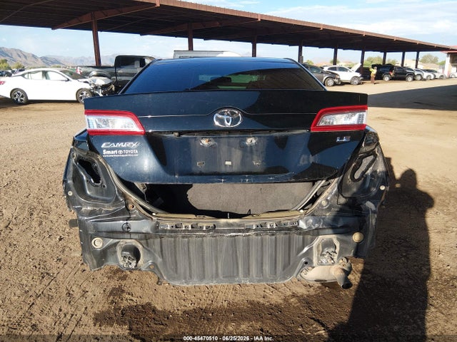 2014 Toyota CAMRY LE photo 6