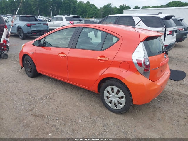 صورة 3 لـ 2012 Toyota PRIUS C ONE