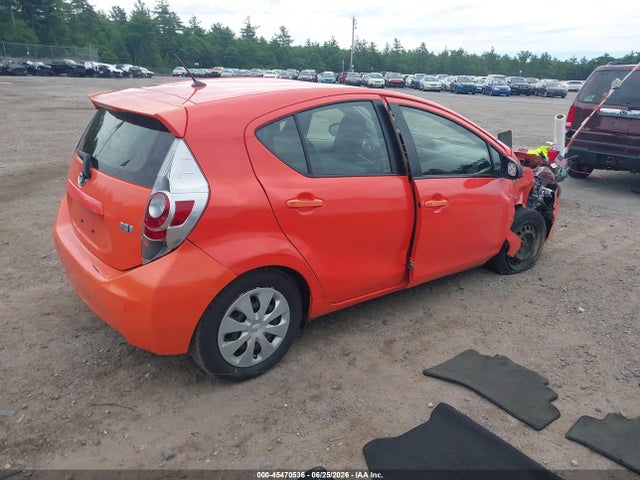 صورة 4 لـ 2012 Toyota PRIUS C ONE