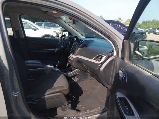 2019 DODGE JOURNEY SE 5
