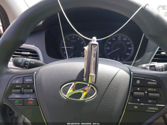 2016 Hyundai SONATA — миниатюра 11