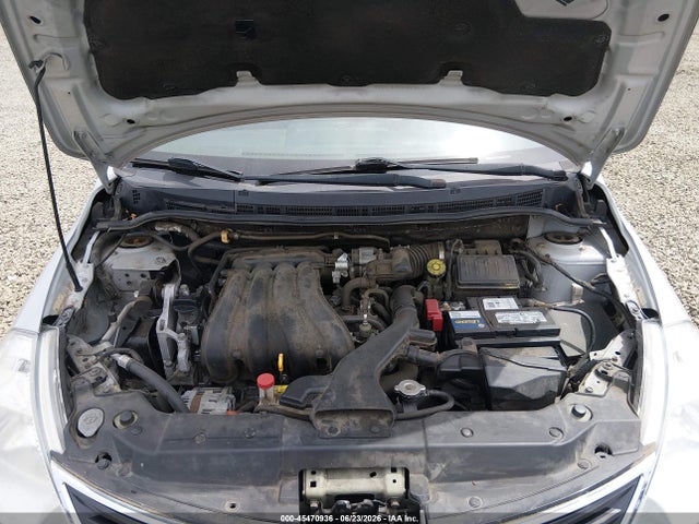 2012 Nissan VERSA 1.8 S photo 10