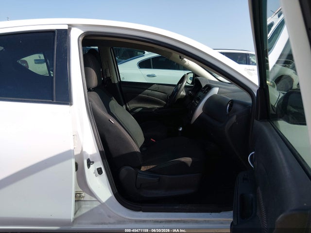2018 Nissan VERSA 1.6 SV 照片 5