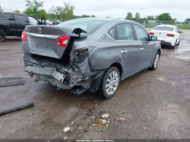 2015 Nissan SENTRA S 照片 4