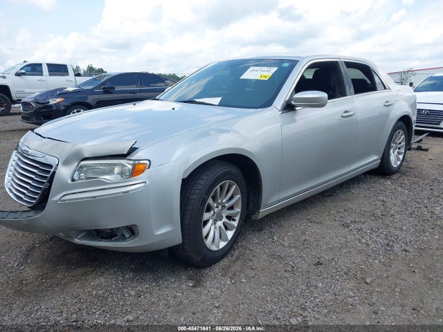 صورة 2 لـ 2012 Chrysler 300