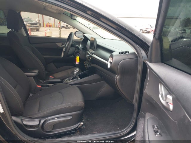 2021 KIA FORTE LXS 5