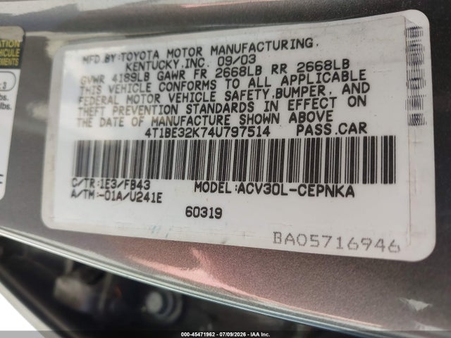 2004 Toyota CAMRY LE photo 9