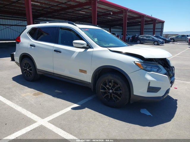 2017 NISSAN ROGUE SV