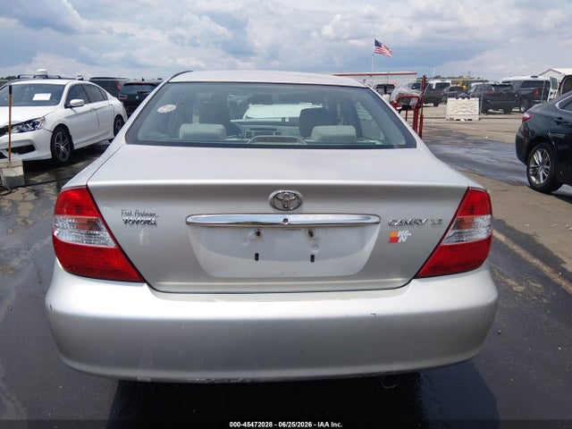 2004 Toyota CAMRY LE 缩略图 16