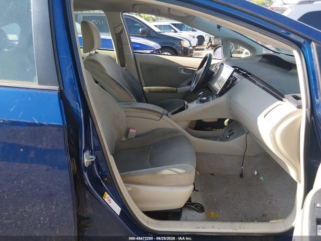 2011 Toyota PRIUS THREE 照片 5