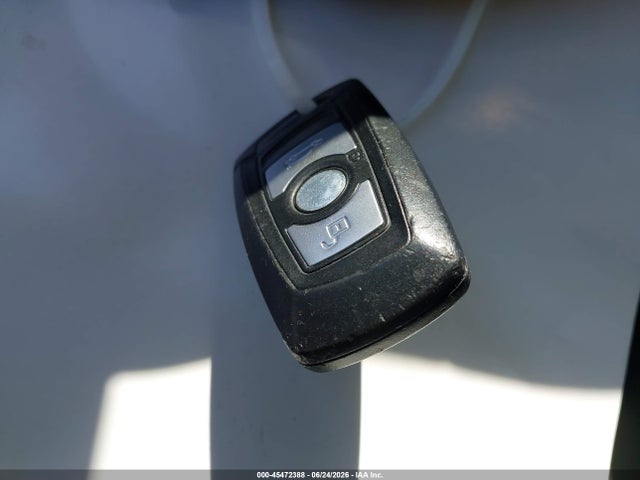 صورة مصغرة 11 لـ 2012 BMW 328I