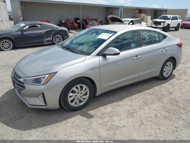 2020 Hyundai ELANTRA SE 照片 2
