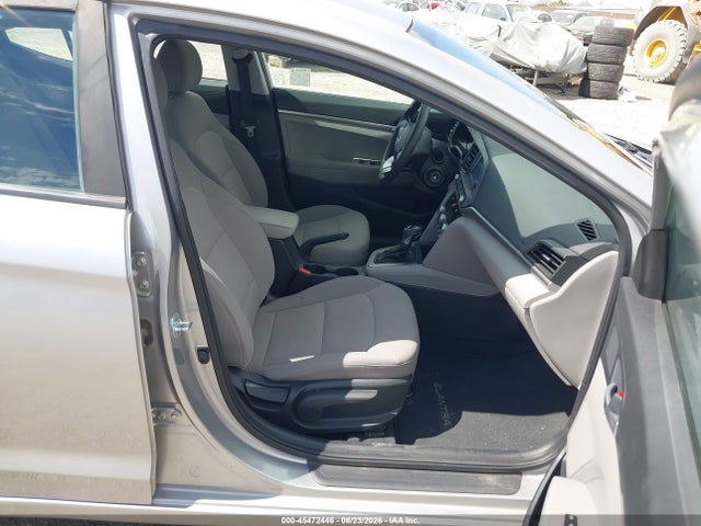 2020 Hyundai ELANTRA SE 照片 5