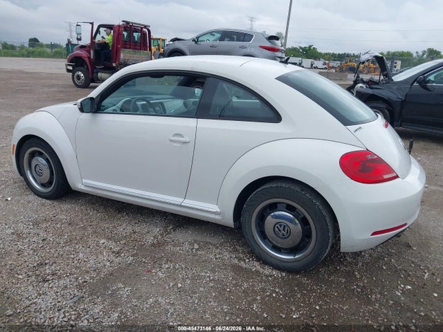 2012 Volkswagen BEETLE 2.5L 照片 3