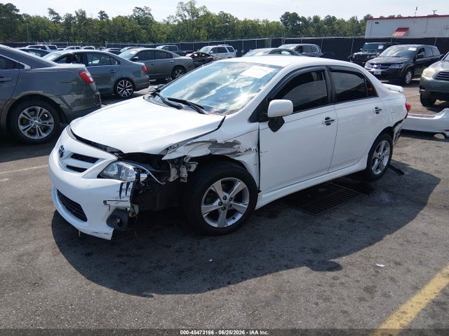 2011 Toyota COROLLA S — фото 2