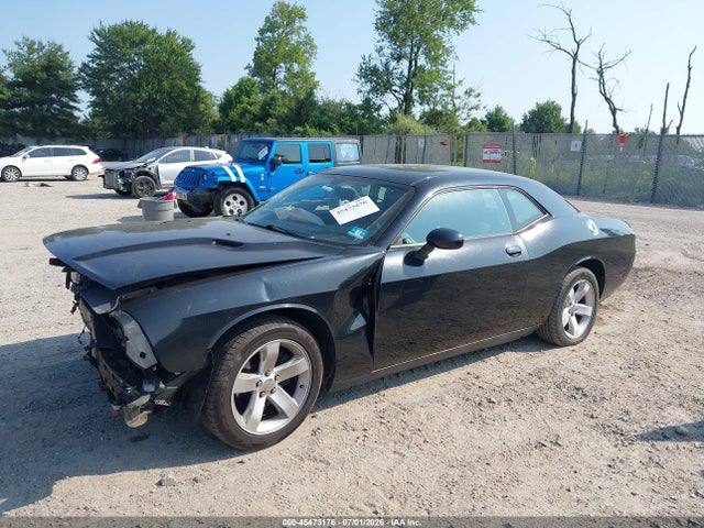 2012 Dodge CHALLENGER SXT 照片 2