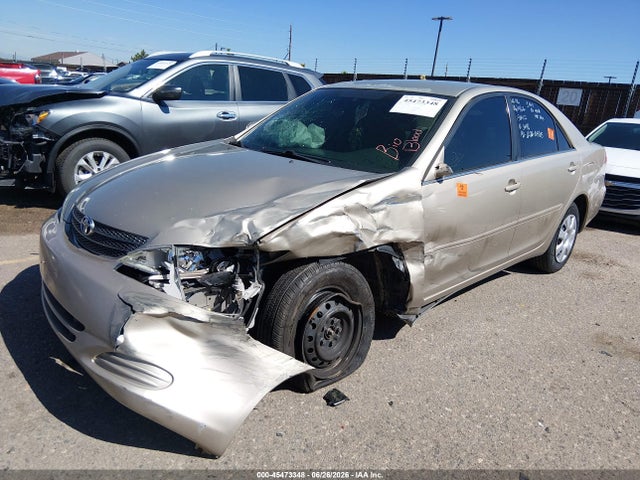 2003 Toyota CAMRY LE 照片 2