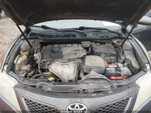 2010 Toyota CAMRY SE photo 10