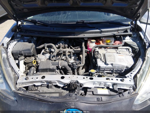 2015 Toyota PRIUS C TWO 照片 10