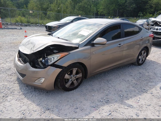 صورة 2 لـ 2013 Hyundai ELANTRA GLS