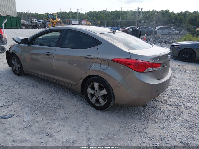 صورة 3 لـ 2013 Hyundai ELANTRA GLS