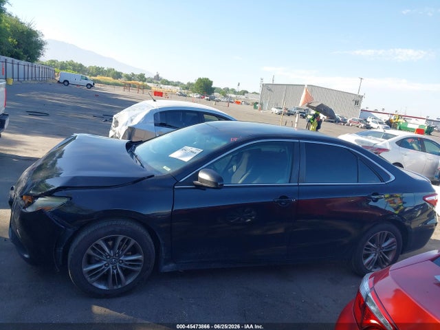 2017 Toyota CAMRY SE thumbnail 14