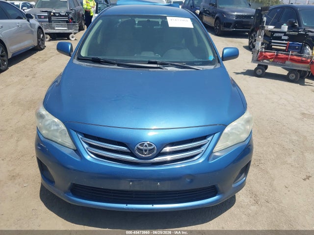 2013 Toyota COROLLA LE thumbnail 12