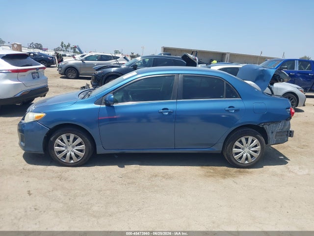 2013 Toyota COROLLA LE thumbnail 14