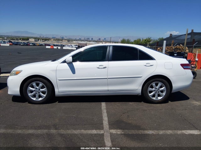 2011 Toyota CAMRY LE 缩略图 14
