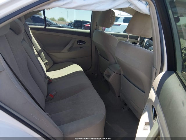 2011 Toyota CAMRY LE 照片 8