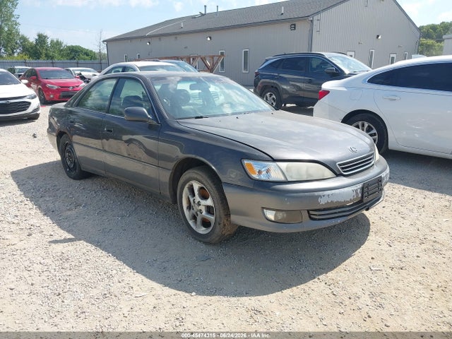 2001 LEXUS ES 