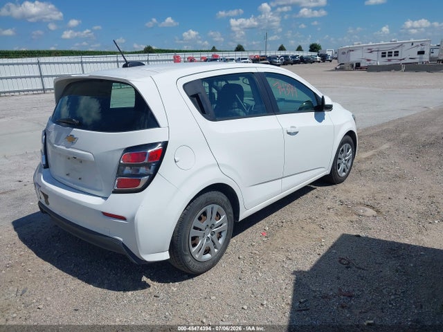 صورة 4 لـ 2019 Chevrolet SONIC LT AUTO