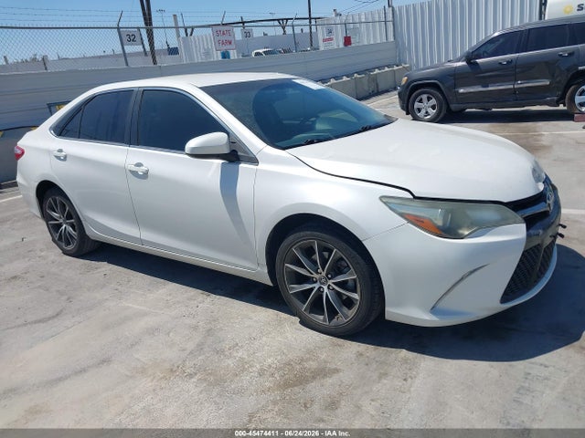 2015 TOYOTA CAMRY XSE