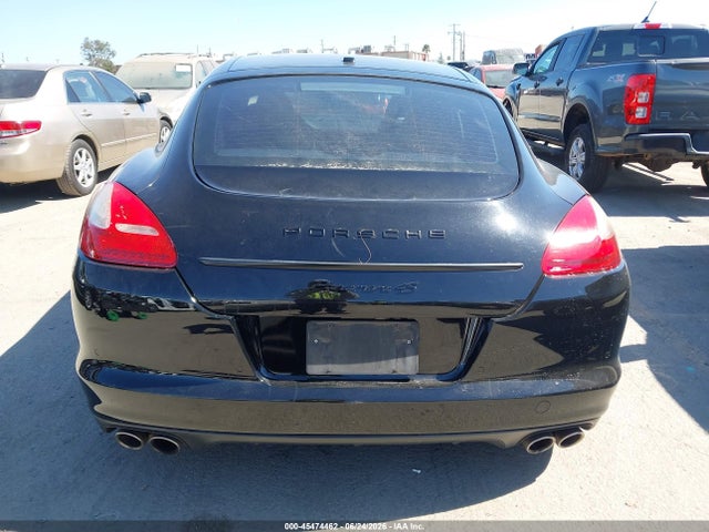 صورة مصغرة 16 لـ 2011 Porsche PANAMERA 4S