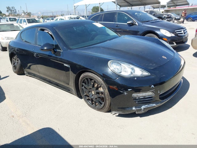 صورة 1 لـ 2011 Porsche PANAMERA 4S