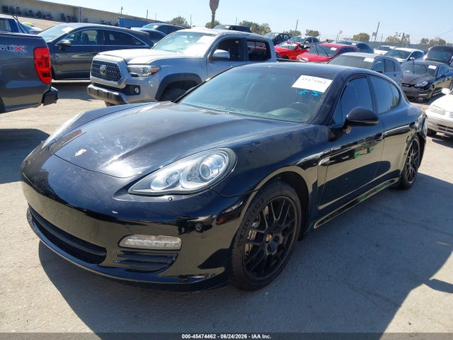 صورة 2 لـ 2011 Porsche PANAMERA 4S