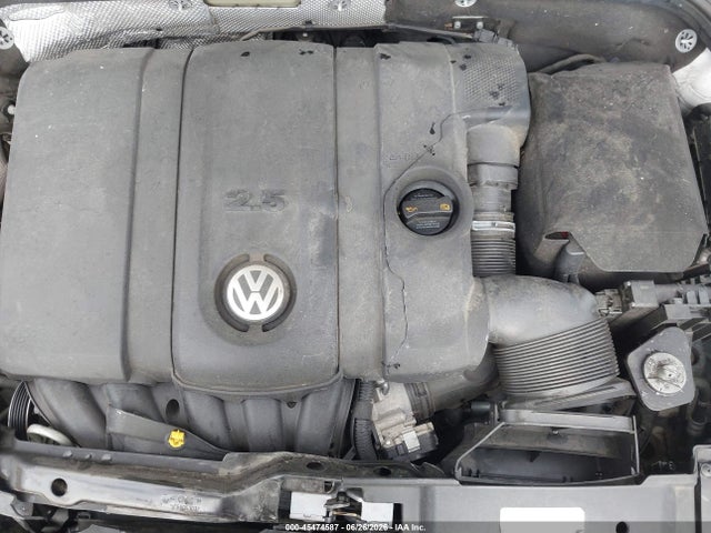 2014 Volkswagen BEETLE 2.5L thumbnail 10