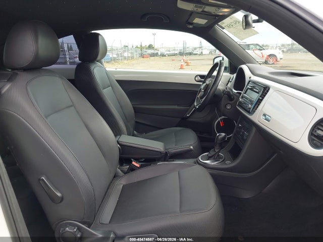 2014 Volkswagen BEETLE 2.5L thumbnail 5