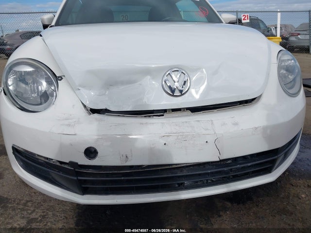 2014 Volkswagen BEETLE 2.5L thumbnail 6