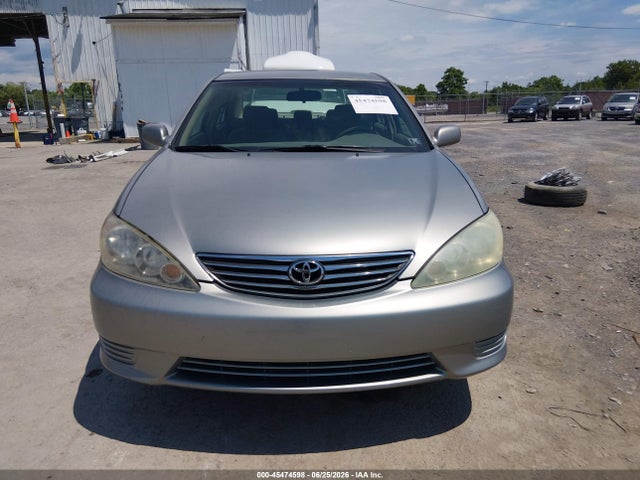صورة 6 لـ 2005 Toyota CAMRY LE