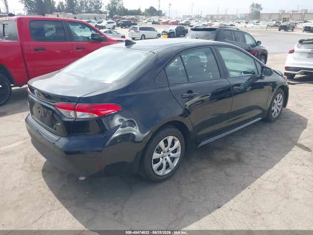 2024 Toyota COROLLA LE photo 4