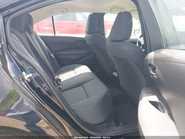 2024 Toyota COROLLA LE photo 8