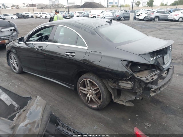 صورة 3 لـ 2017 Mercedes-BENZ CLA