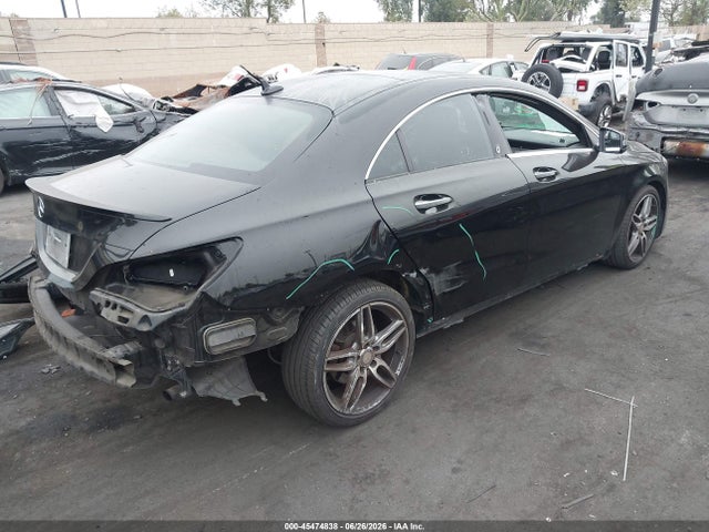 صورة 4 لـ 2017 Mercedes-BENZ CLA